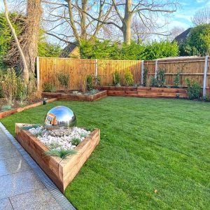 Garden-with-reflective-ball-close