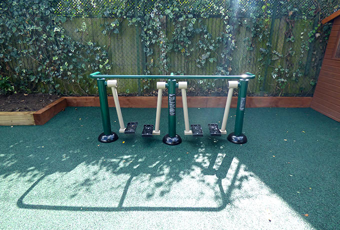 Wimbledon school outdoor gym - Double Air Walker